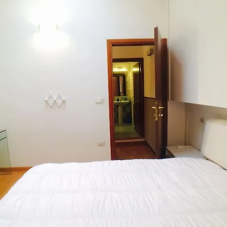 Amazing Flat For 7, Ac, Historical Center * Faenza