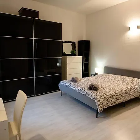 Amazing Flat For 7, Ac, Historical Center Daire Faenza
