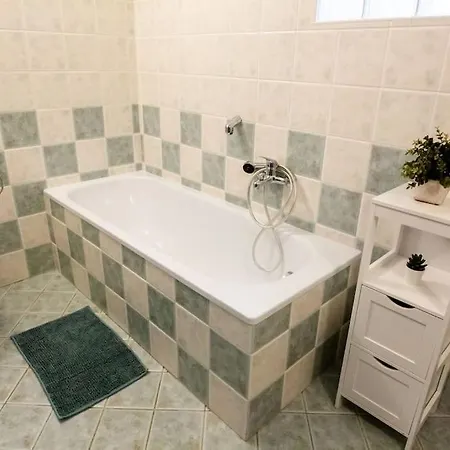 Daire Amazing Flat For 7, Ac, Historical Center